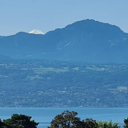 Appartamento 2br Confortable - Fast Wifi - Epfl - Swiss Tech - La Rts - L'unil - Parking *